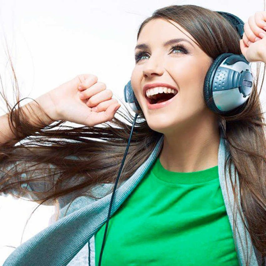 Пословицы на тему "слушать" - 25 пословиц и поговорок