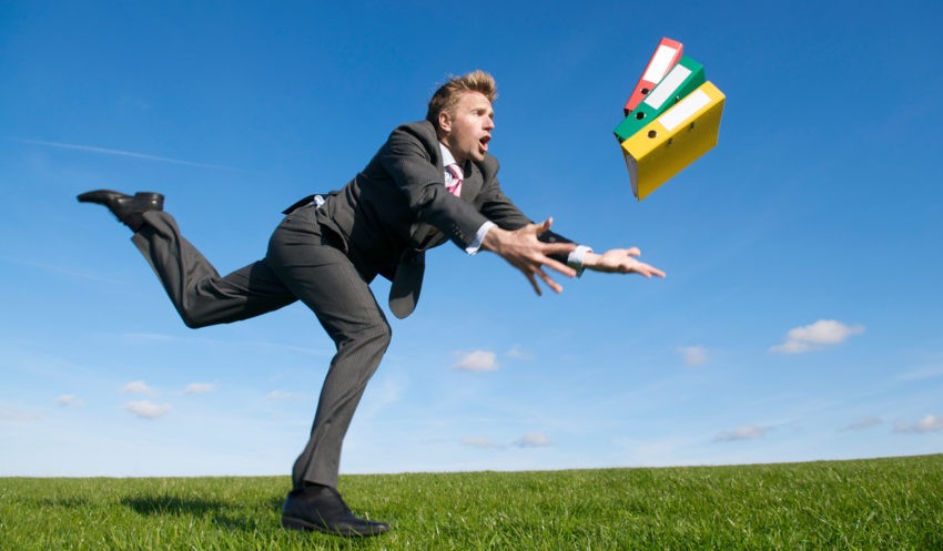 Пословицы про неуклюжих