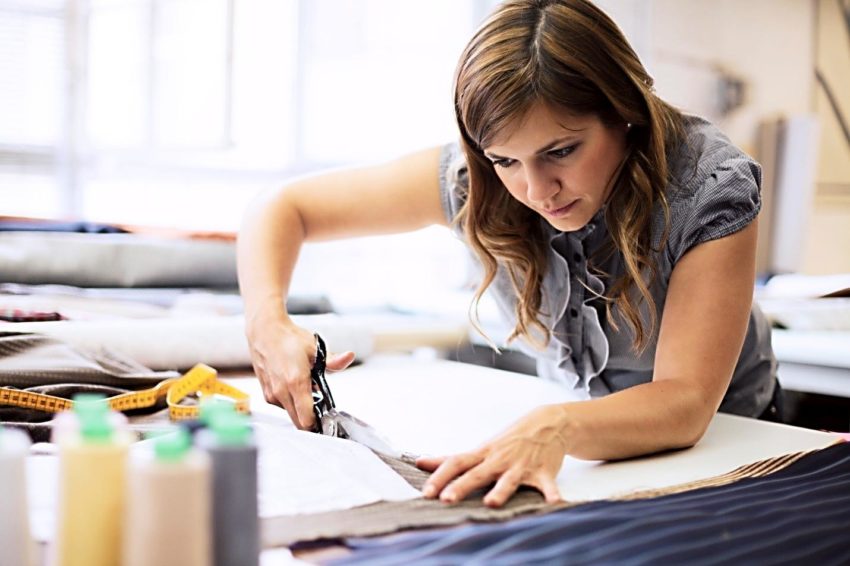 Пословицы про закройщика