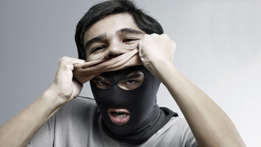 Пословицы про лесть, низость, воровство