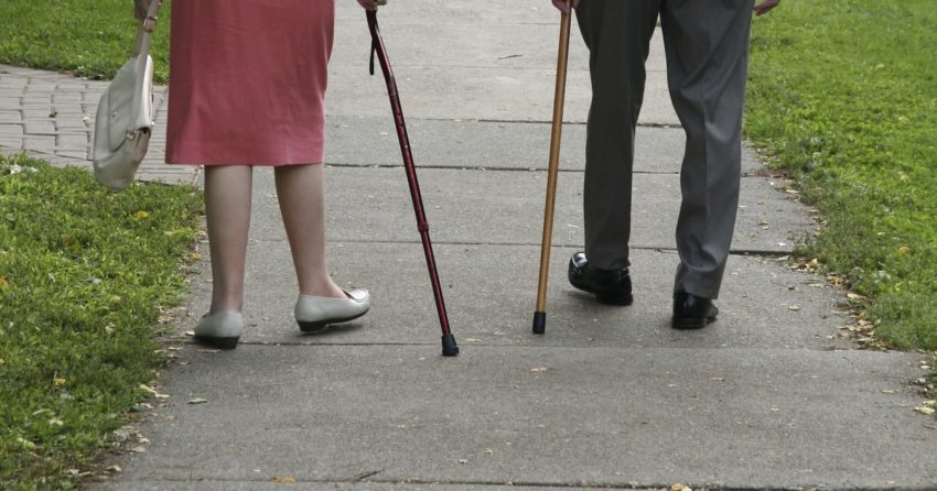 Пословицы на тему "хромать"